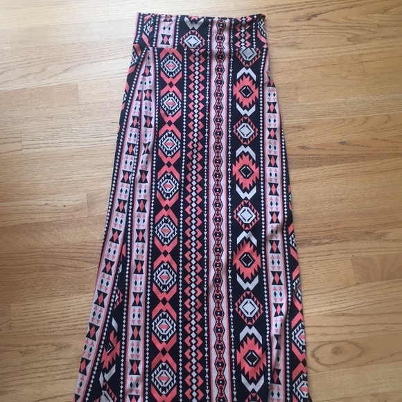 Rue 21 Peach Aztec Maxi Skirt - Picture 3 of 4